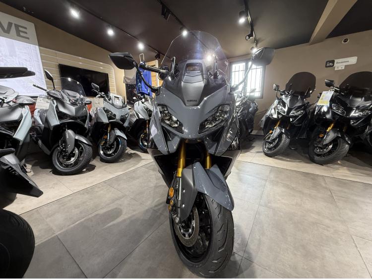 YAMAHA XP T-MAX 560 TECH MAX