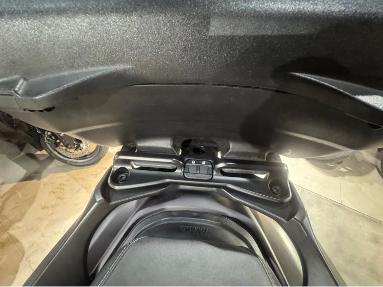 YAMAHA XP T-MAX 560 TECH MAX