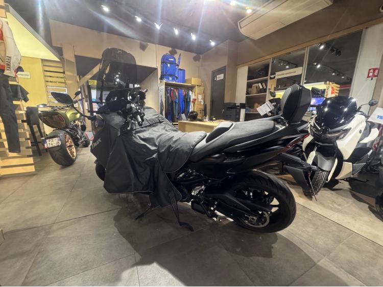 YAMAHA XP T-MAX 560 TECH MAX
