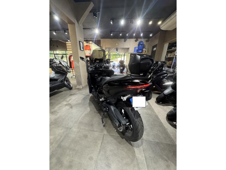 YAMAHA XP T-MAX 560 TECH MAX