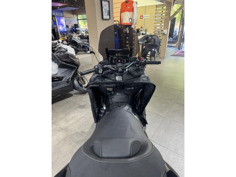 YAMAHA XP T-MAX 560 TECH MAX