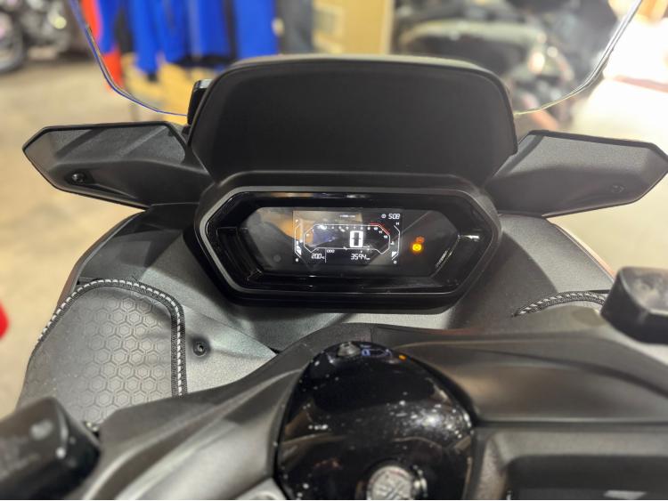 YAMAHA XMAX 300