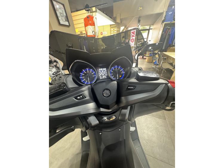 YAMAHA XP T-MAX 560 TECH MAX KAMO