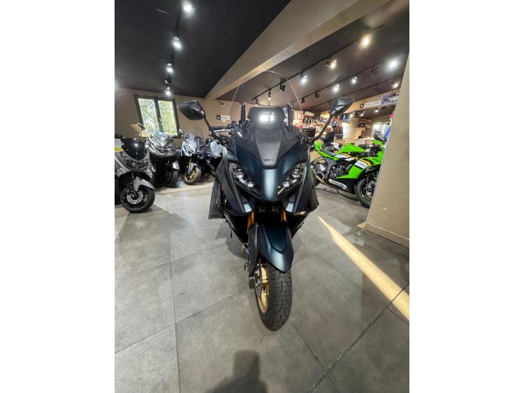 YAMAHA XP T-MAX 560 TECH MAX KAMO