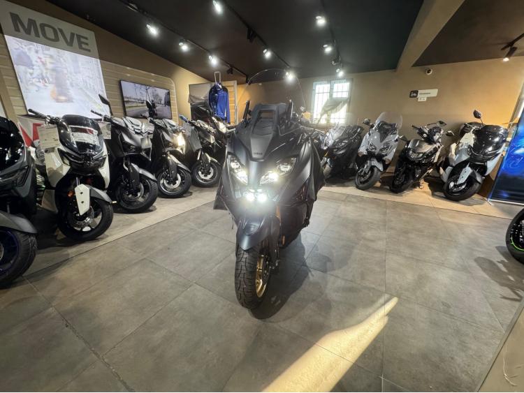 YAMAHA XP T-MAX 560 TECH MAX KAMO