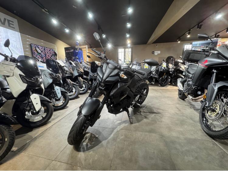 YAMAHA MT-125 ABS
