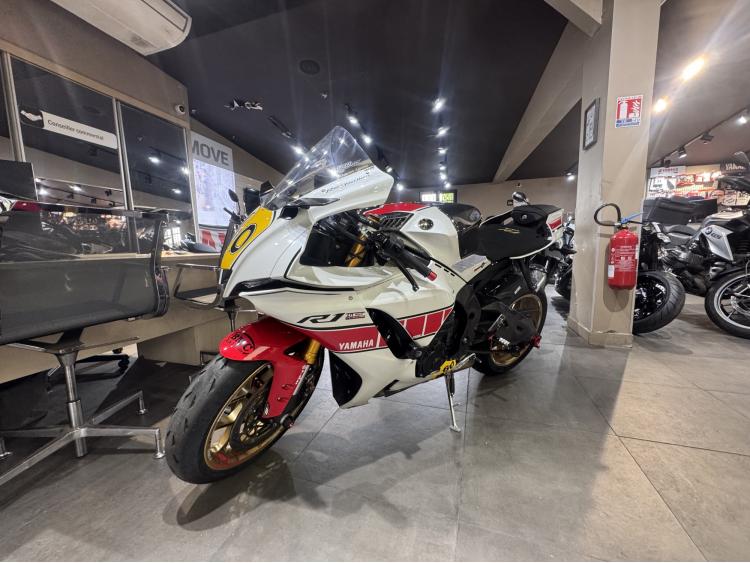 YAMAHA YZF-R1 WORLD GP 60TH ANNIVERSARY