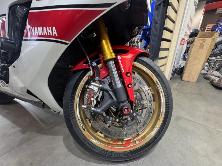 YAMAHA YZF-R1 WORLD GP 60TH ANNIVERSARY