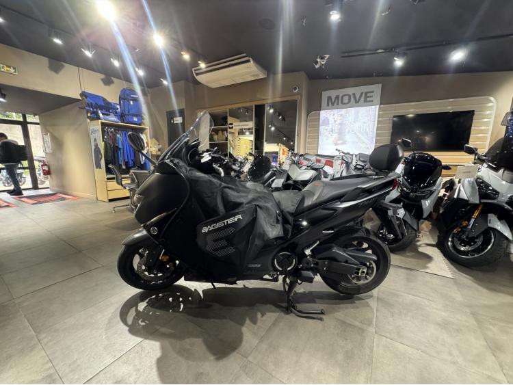 YAMAHA XP T-MAX 560 TECH MAX